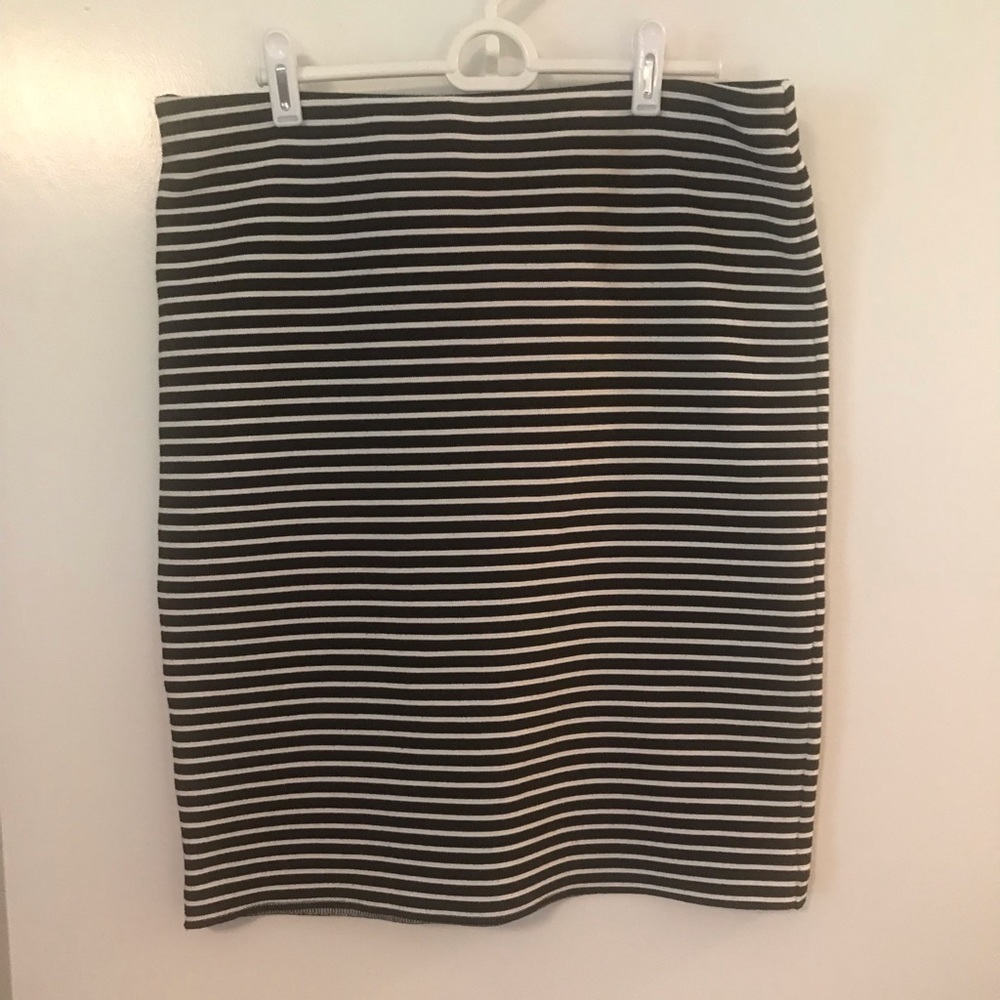 LOFT Striped Pencil Skirt - Size Large
